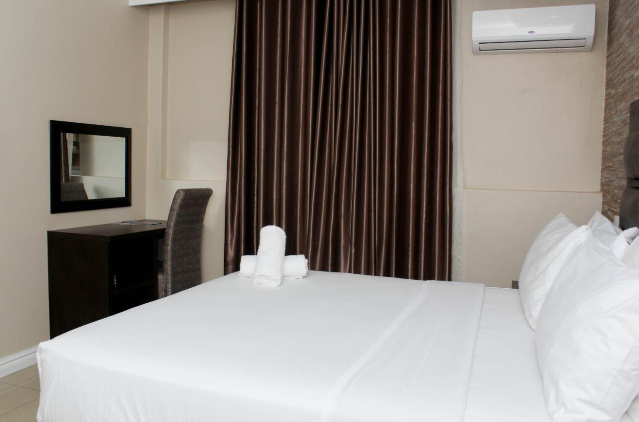 דורבן Bayside Hotel & Self Catering 110 West Street מראה חיצוני תמונה