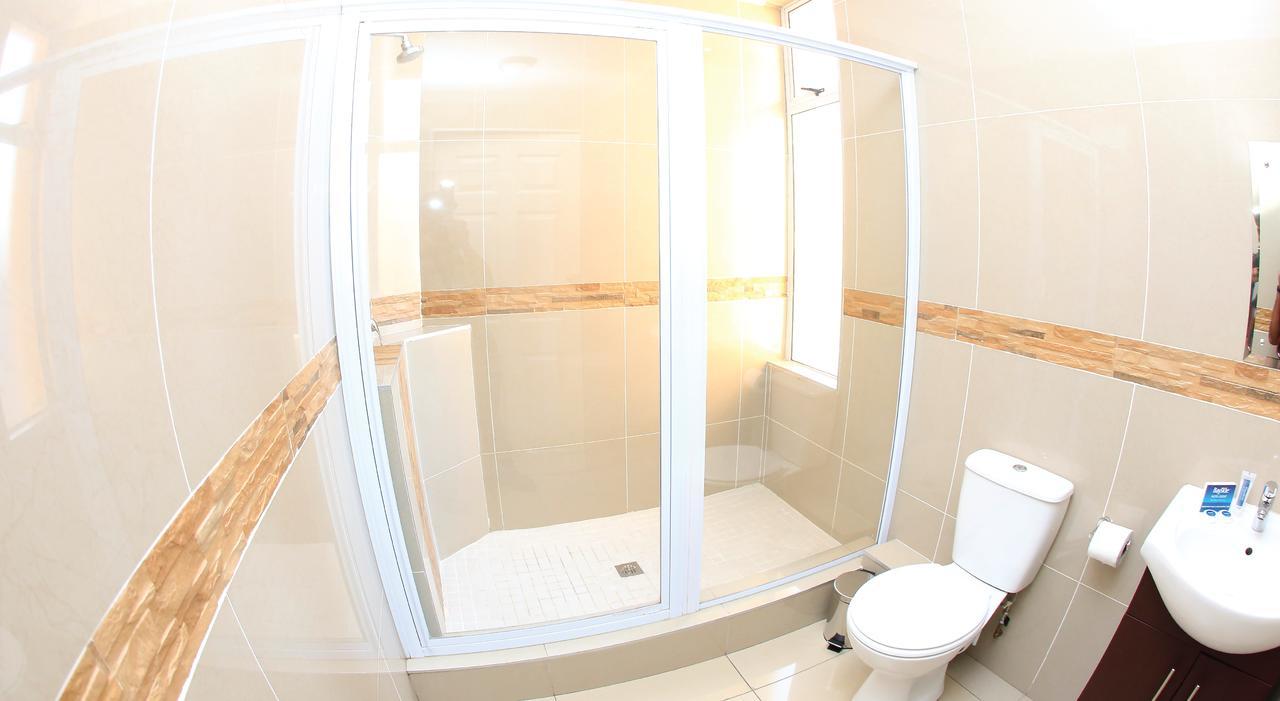 דורבן Bayside Hotel & Self Catering 110 West Street מראה חיצוני תמונה